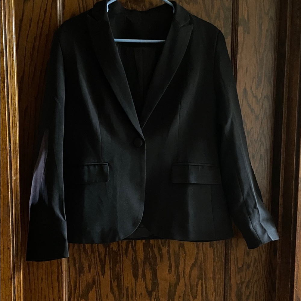 Classic Black Women's Blazer